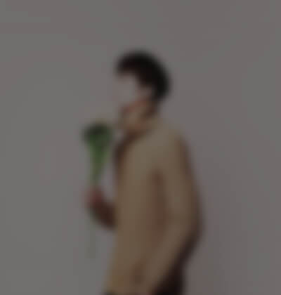丁先生在婚介所征婚照片