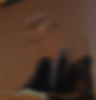 王忠在婚介所公司征婚相亲的照片