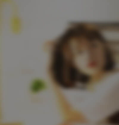 范倩倩在婚介所公司征婚相亲的照片